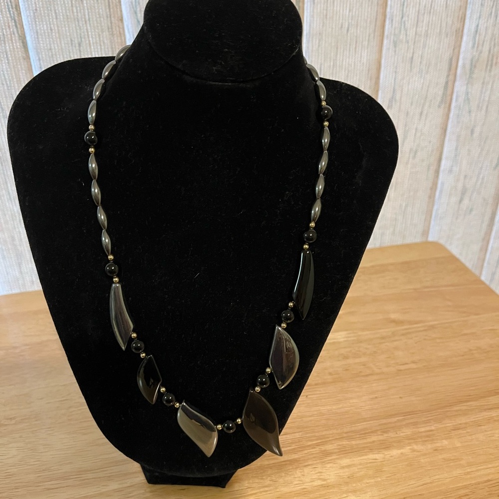 Beautiful artsy black and grey beaded necklace. Great condition. - Picture 1 of 5
